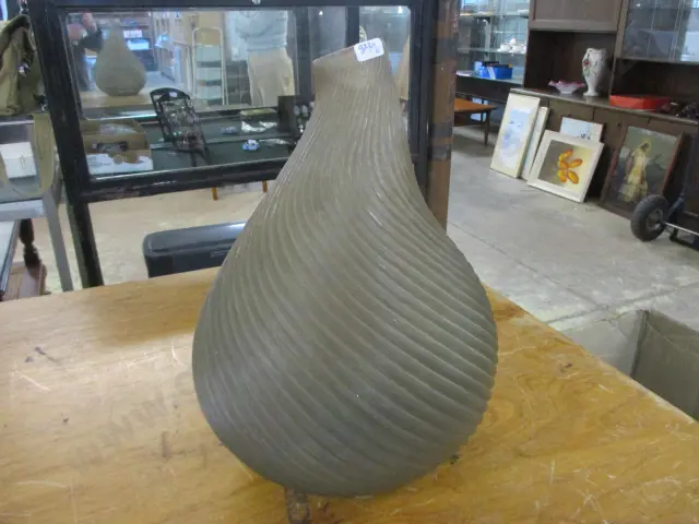 Vase Image 1++